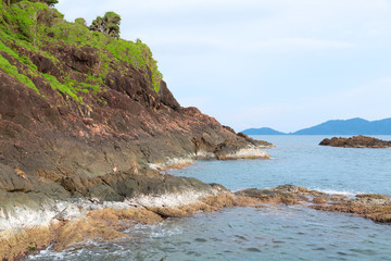 Fototapeta na wymiar Rock in the sea Thailand