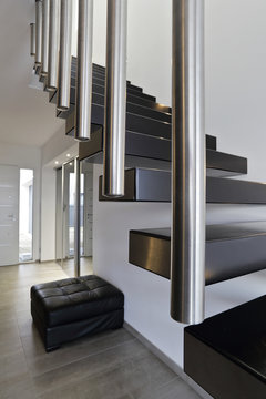 architecture escalier moderne intérieur maison design 
