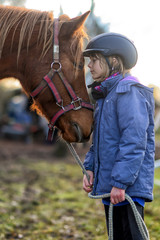 M&auml;dchen mit Pferd