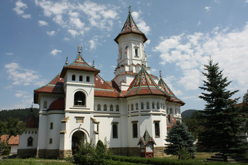 Fototapeta na wymiar Orthodox Cathedral assumption Virgin, Campulung Moldovenesc,Romania