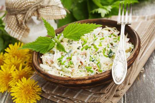 Nettle salad with cabbage