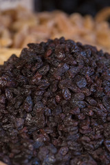dried raisins