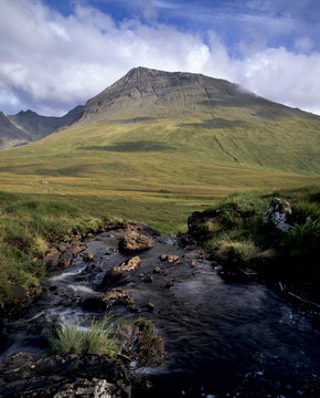 Glen Brittle with Allt Coir a Mhadaidh stream and Sgurr Thuilm, 881m, Black Cuillins, Isle of Skye, Inner Hebrides, Scotland