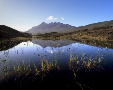 Loch nan Eilean, Sgurr nan Gillean, 964m, Black Cuillins range, near Sligachan, Isle of Skye, Inner Hebrides, Scotland