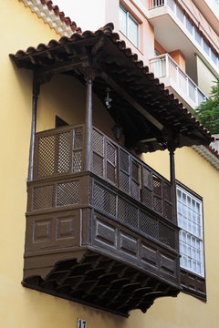 Wooden balcony on Calle Ruiz de Padron, Santa Cruz de Tenerife, Tenerife Island, Canary Islands, Spain