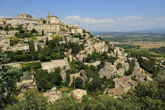 The hilltop village of Gordes designated Les Plus Beaux Villages de France, Vaucluse, Provence, France