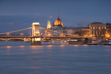 Fototapeta premium Budapest nightlife