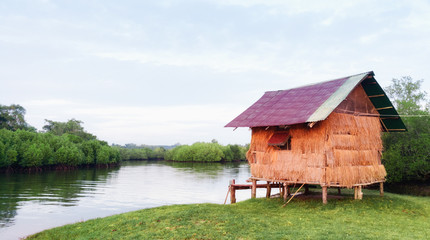 Fototapeta na wymiar The hut in the mangrove forest closely sea