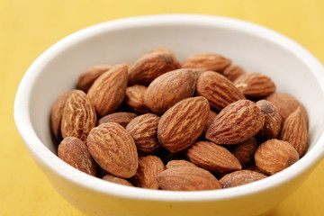 アーモンド　Almond