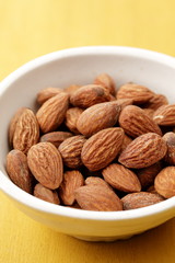 アーモンド　Almond