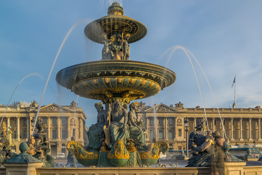 Fontaine Place De La Concorde At Night Paris, France