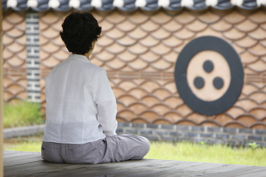 Zen meditation, Seoul, South Korea