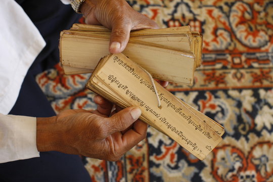 Fortune teller, Sylver Pagoda, Phnom Penh, Cambodia