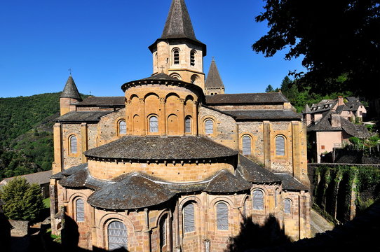 Sainte-Foy de Conques abbey church, Conques, Aveyron, Midi-Pyrenees, France 