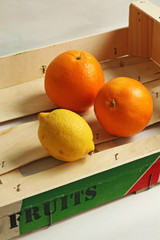Naranjas y limón