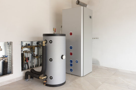 heat pump air - water in the boiler room