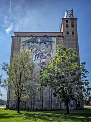 Christmas Art on a Grainery in Springfield MO