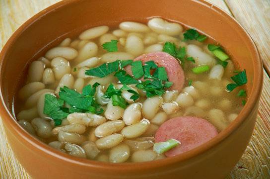 Romanian Bean Soup