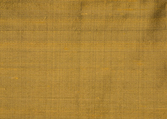 Reine Seide in Gold