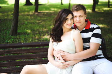 Naklejka premium Young couple at the park