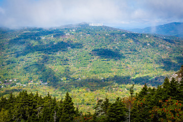 Naklejka premium View of the Blue Ridge Mountains from Grandfather Mountain, Nort