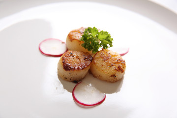 Fried Scallops in white