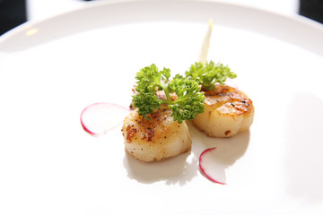 Fried Scallops in white