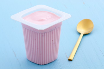 strawberry yogurt