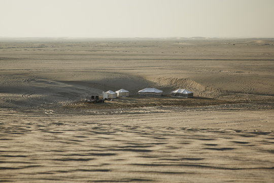 Settlements in the Qatari desert, nomadic culture still evident in the desert, Qatar