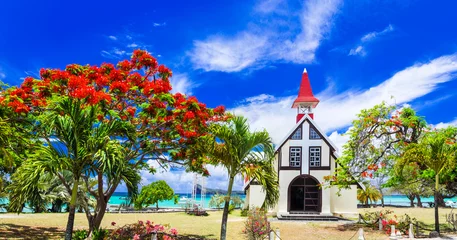 Gardinen Scenery and landmarks  of beautiful tropical Mauritius island - Red church on the beach,Cap malheureux © Freesurf