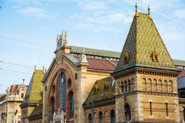 Fototapeta na wymiar budapest central market facade