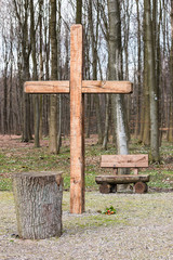 Das Kreuz im Wald