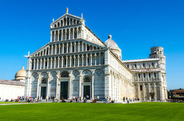 Fototapeta premium Cathedral of the Assumption and the Leaning Tower of Pisa in Tuscany