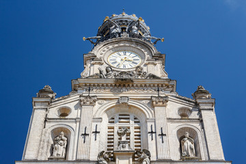 Fototapeta na wymiar Church in the historic center of Nantes, France