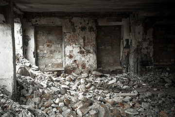 Fototapeta premium the ruins of the destroyed building