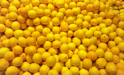 lemons at a supermarket