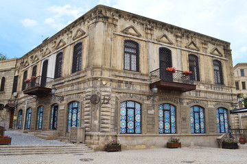 Fototapeta na wymiar House in the Old City in Baku