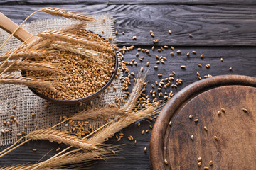 Obraz na płótnie Canvas Bread bakery background, grain and wheat ears