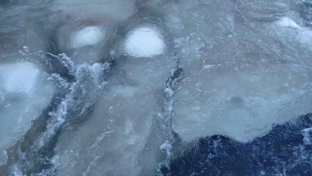rivi&egrave;re en hiver