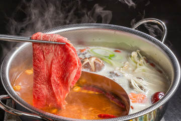 中華火鍋　Chinese hot pot