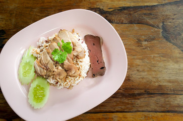 Yummy roasted duck rice in juicy sauce Recommended dishes in Thailand .