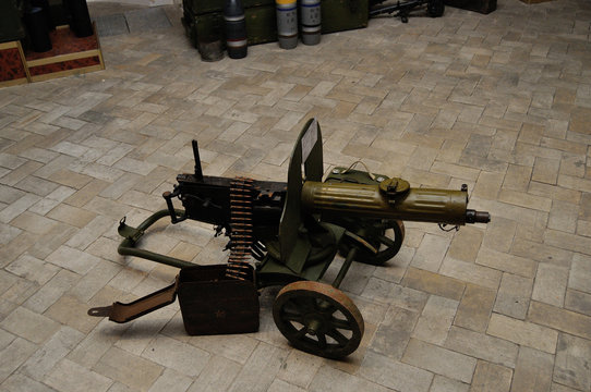 Maxim Machine Gun