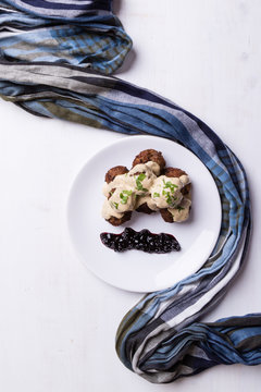 Swedish Meatballs With Blueberry Jam