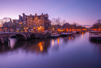 Naklejka premium Amsterdam, view of the Reguliersgracht at night