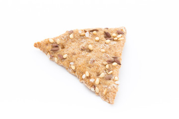 Toasted pita bread chips with herbal seasoning.