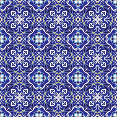 Seamless symmetrical pattern