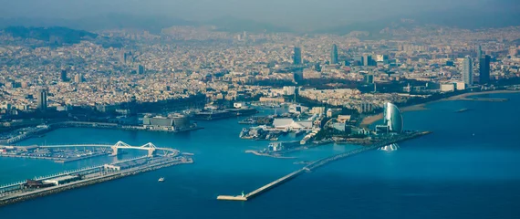 Keuken spatwand met foto Port of Barcelona © A. Aleksandravicius