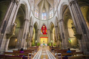 Obraz premium Interior of the Church of Basilica del Voto Nacional in Quito, Ecuador