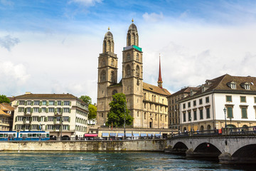 Fototapeta na wymiar Grossmunster church in Zurich