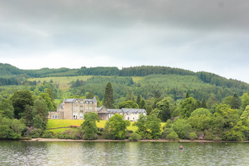 Fototapeta na wymiar Beautiful Mansion near Loch Lomond of Scotland.